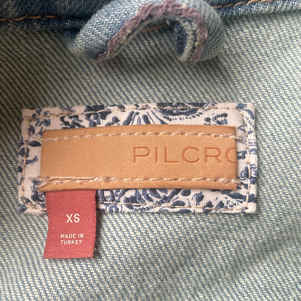 Classic Denim Jacket - Picture 5 of 7